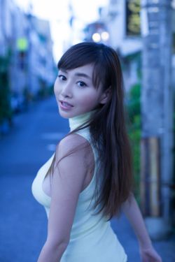 小宝贝你下面透的只剩一个线