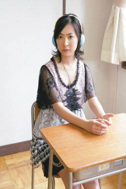 蕾哈娜签约SonyATV